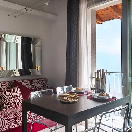 Beatrice Apartment